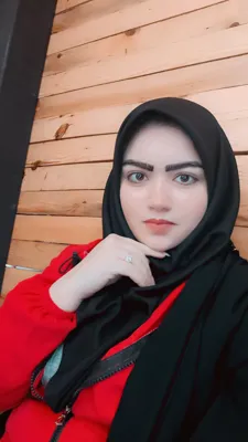 سمانه صادقی