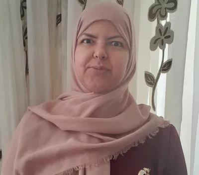 راضیه صادقی