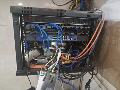 دوربین مداربسته صادقیه
