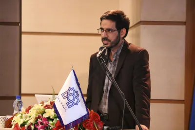 احمد مؤذنی بیستگانی