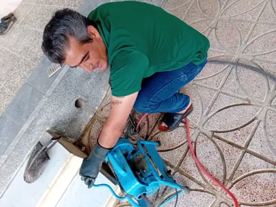 لوله بازکنی در بروجن