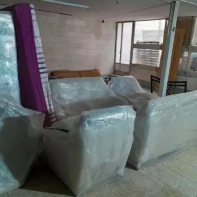 آمادهسازی اثاثیه برای حمل بار در کرج