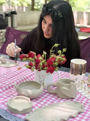 هنرجویان سفالگری