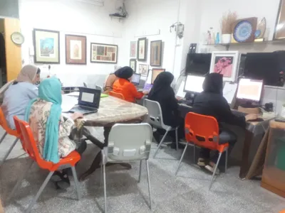 کلاس دیپلم خانم ها