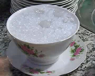 فالوده بستنی بابا اکبر