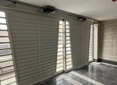 نصب در کره کره ای در اصفهان
