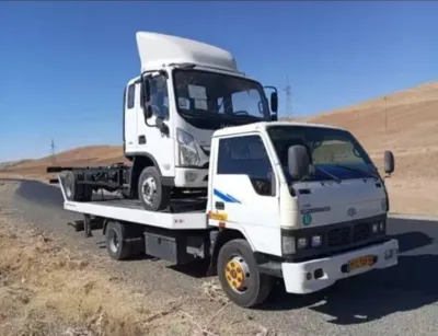 کفی خودرو بر دهگلان&nbsp;