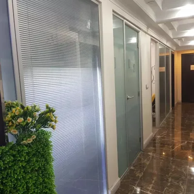اجرای پارتیشن شیشه ای مدرن در تهران