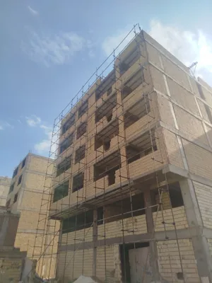 داربست فلزی در غرب تهران
