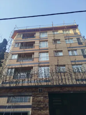داربست فلزی در غرب تهران