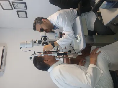 👀طبيب العيون يگدر يساعد بعلاج ومتابعة حالات مختلفة، مثل:
👓 فحص النظر وقياس ضعف البصر
👁️ علاج قصر وطول النظر ومشاكل النظر
🩺 فحص وتشخيص أمراض العيون
💧 علاج جفاف العين والحساسية والالتهابات
👁️ متابعة ضغط العين والزَرَق (الماء الأزرق)
☁️ تشخيص ومتابعة الماء الأبيض (الساد)
🔬 فحوصات متخصصة للقرنية والشبكية
🏥 بعض عمليات وإجراءات العيون حسب تشخيص الطبيب
✨ وتصحيح بعض مشاكل النظر حسب الحالة والطريقة المناسبة
🤝 من أول الفحص إلى متابعة العلاج، أبو يعقوب وياكم خطوة بخطوة.
لتواصل عبر الواتساب:
٠٠٩٨٩٣٧٦٧٩١٢٣١
٠٠٩٨٩١٥٨٢٩٥٧٦٢