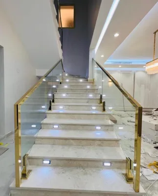 نرده شیشه ایی در قم