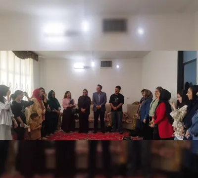 جلسه هفتگی با جمعی از همکاران کار آفرینان