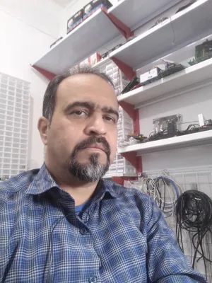 یزدان الترونیک