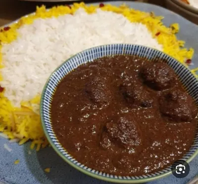 چلو خورشت فسنجان_2000000 ریال
توضیحات : خورشت 250 گرم _برنج 380 گرم