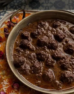 خورشت فسنجان_1000000 ریال
توضیحات : خورشت 250 گرم_یکنفره