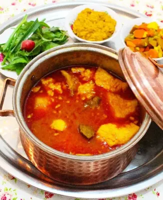 سوپ مرغ_590000 ریال
پیش غذا
توضیحات : سوپ مرغ با رشته فرنگی و آب قلم_وزن 400 گرم