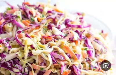 سالاد کلم_400000 ریال
توضیحات : کلم سفید، کلم قرمز، خیارشور، هویج، فلفل دلمه ای، سس